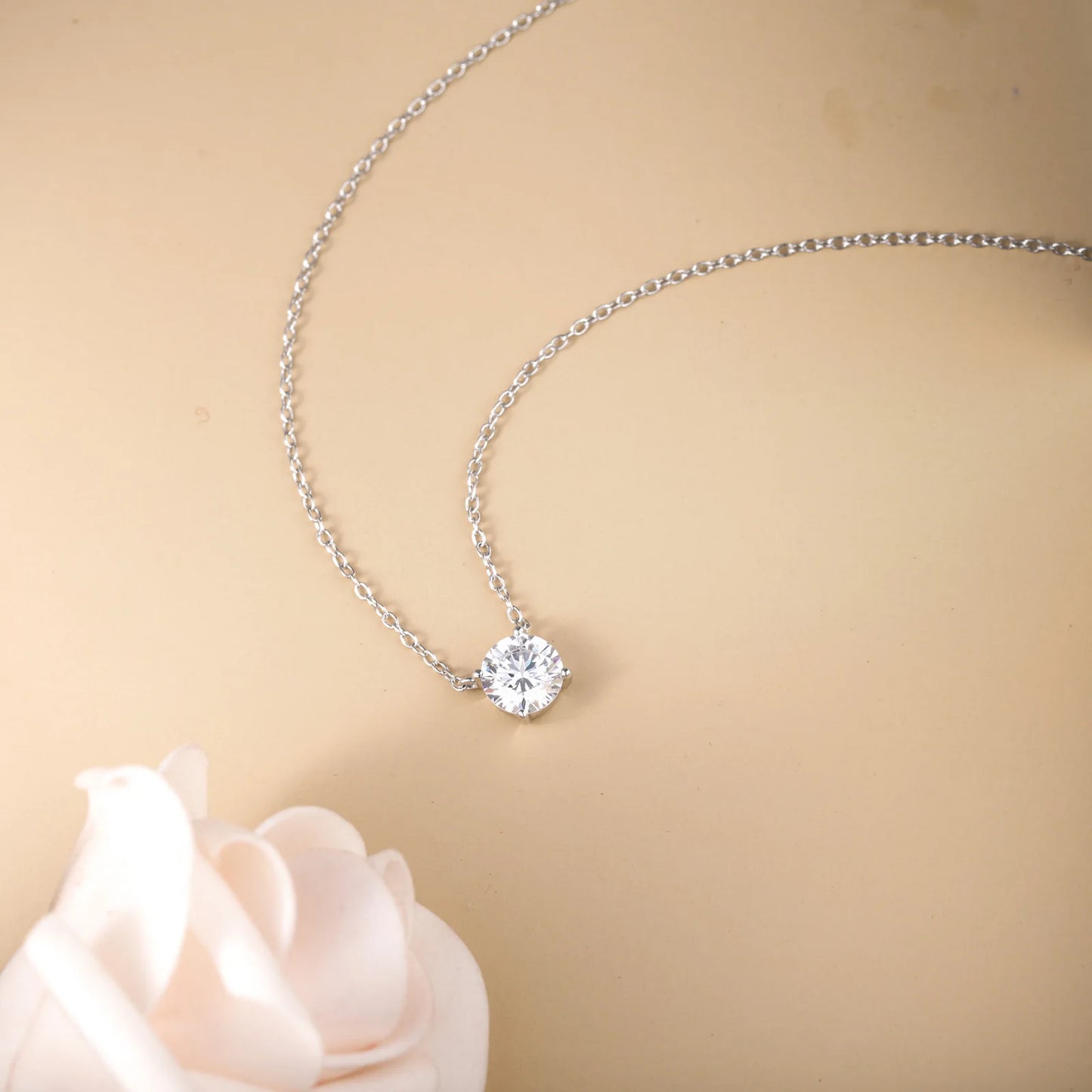 Luna necklace silver