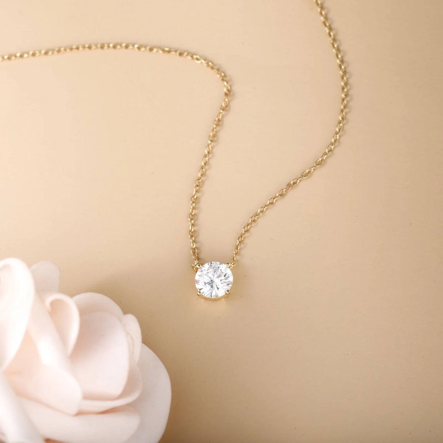 Luna necklace gold