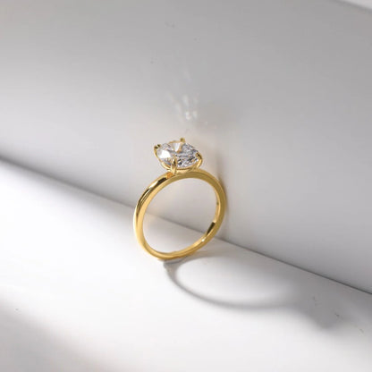 Ava Oval Ring